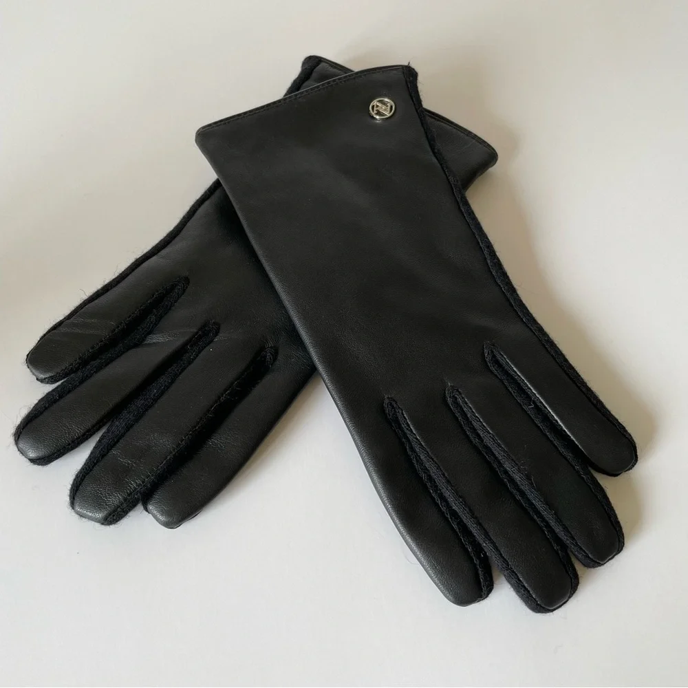 Adrianne Vittadini Black Leather Gloves Size L/XL